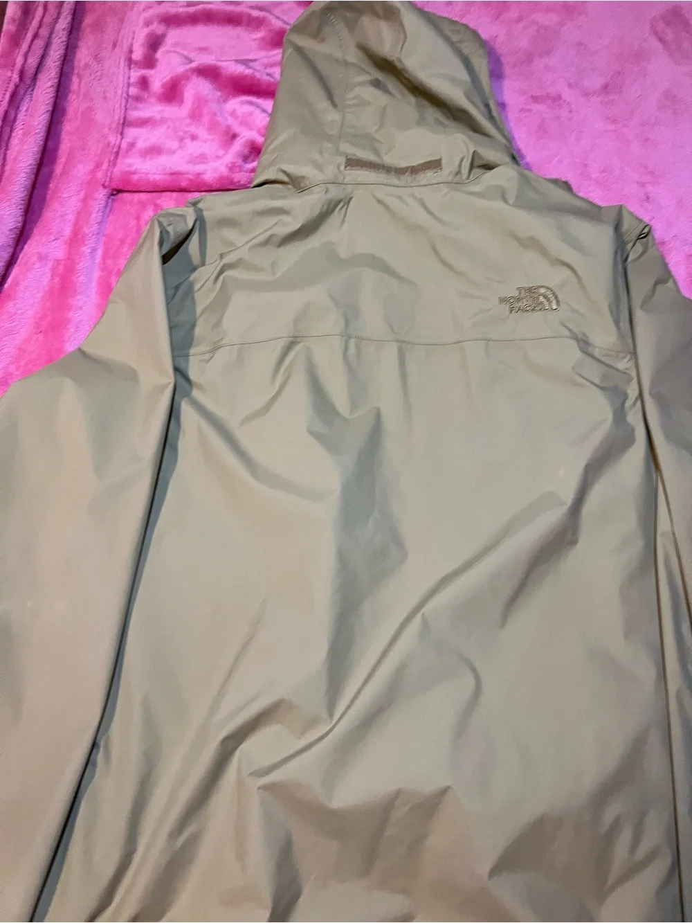 The North Face Men's Hooded Raincoat in Light Khaki
